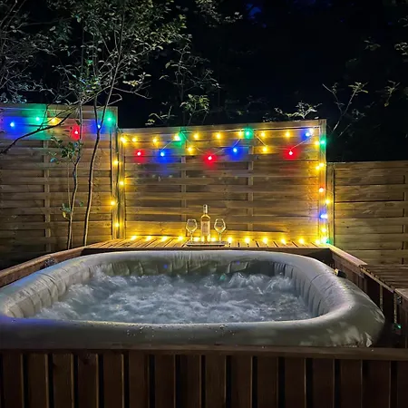 Les Lucioles Avec Jacuzzi Privatif