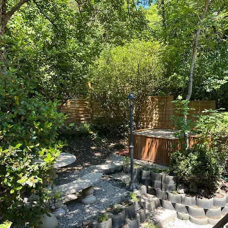 Les Lucioles Avec Jacuzzi Privatif Holiday home Privas