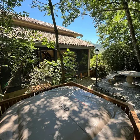 Les Lucioles Avec Jacuzzi Privatif Privas